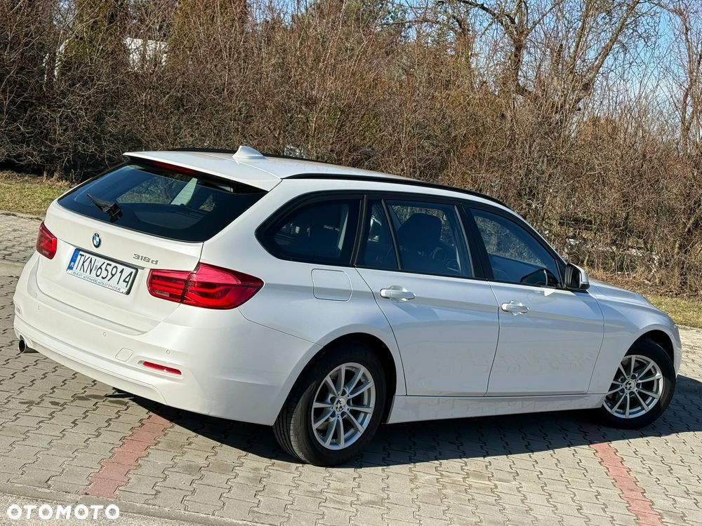 BMW Seria 3 318d M Sport Shadow - 20