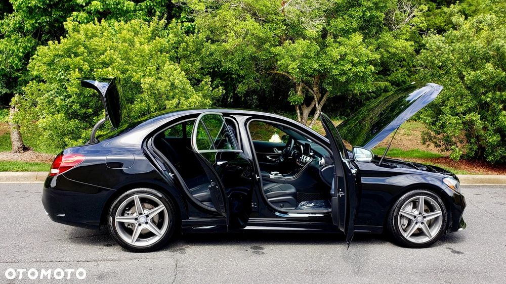 Mercedes-Benz Klasa C 300 7G-TRONIC AMG Line - 10