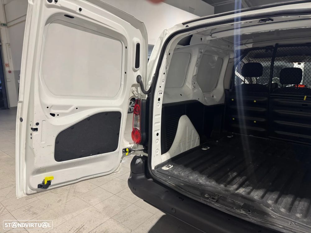 Peugeot Partner 1.6 Hdi 3 Lugares - 22