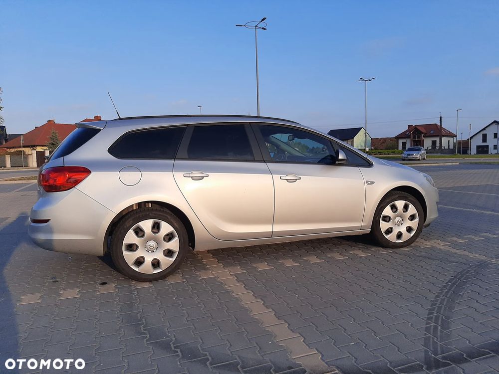 Opel Astra - 9