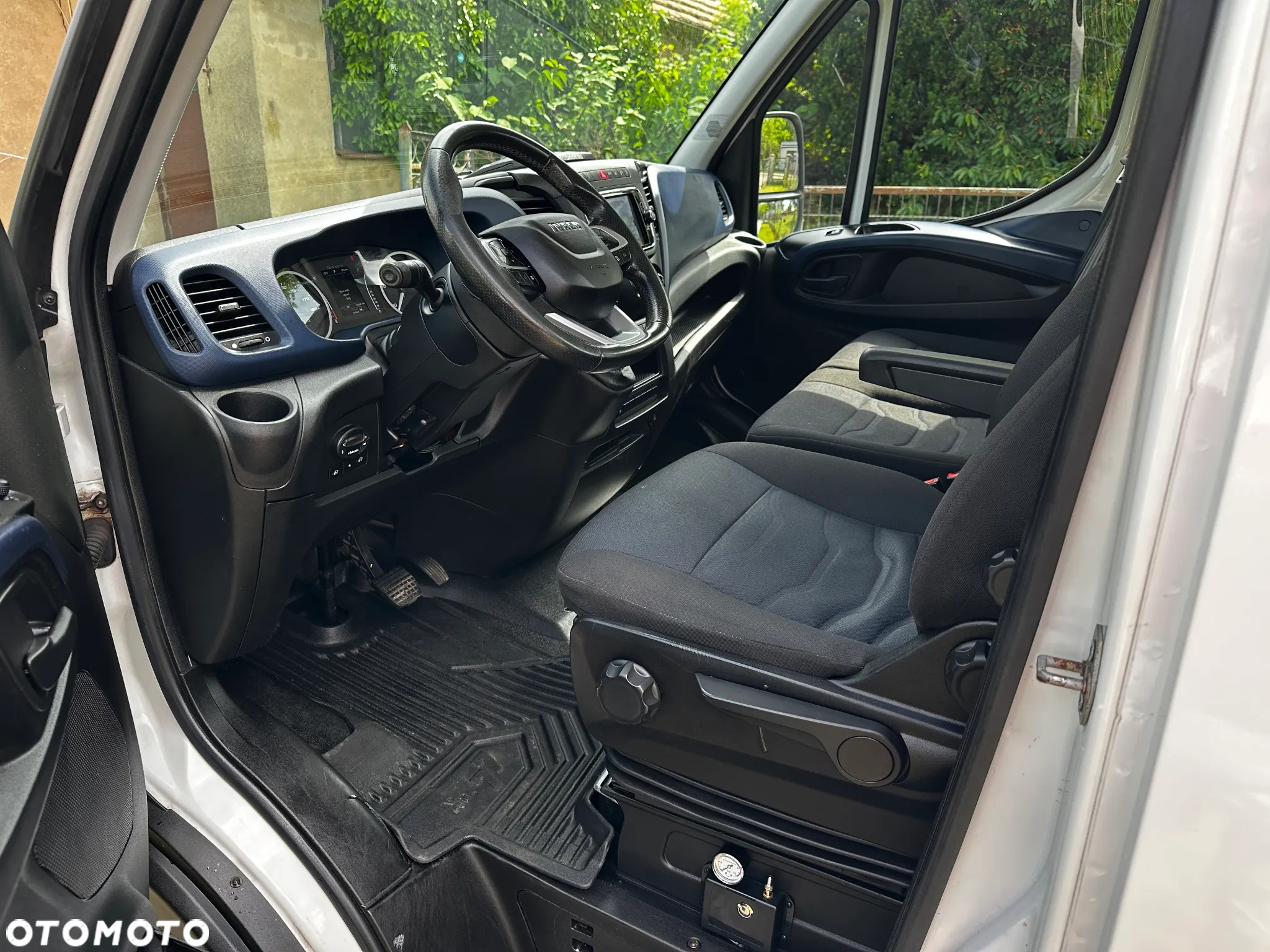 Iveco DAILY 35S15 HiMatic - 16