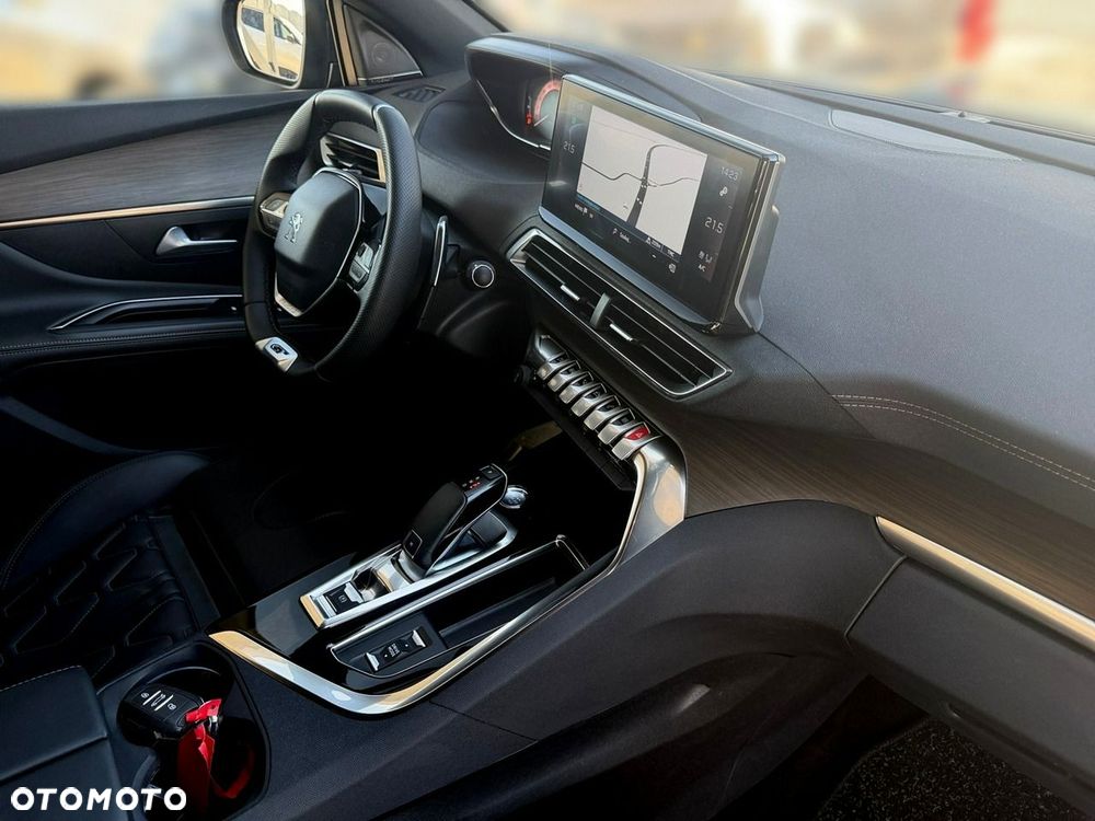 Peugeot 5008 - 21