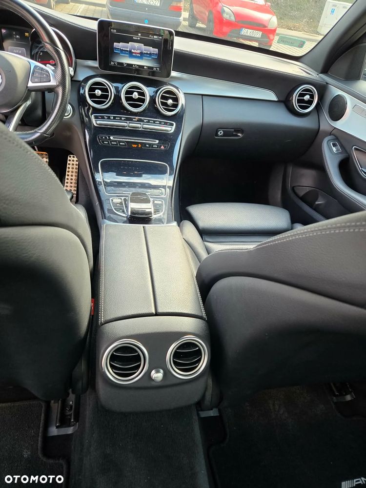 Mercedes-Benz Klasa C 200 4-Matic 7G-TRONIC - 15