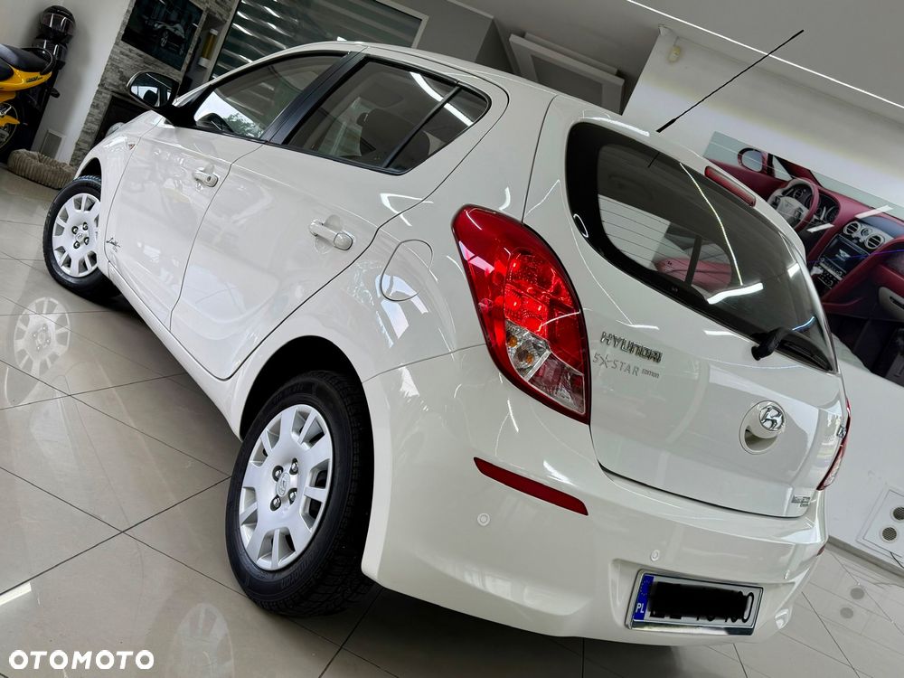 Hyundai i20 1.25 Wersja Jubileuszowa - 39