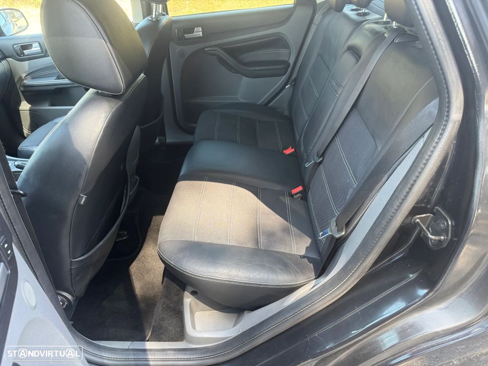 Ford Focus SW 1.6 TDCi Titanium - 10