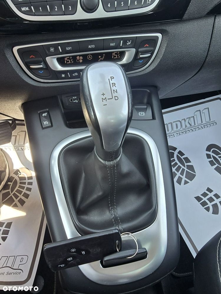 Renault Grand Scenic - 29
