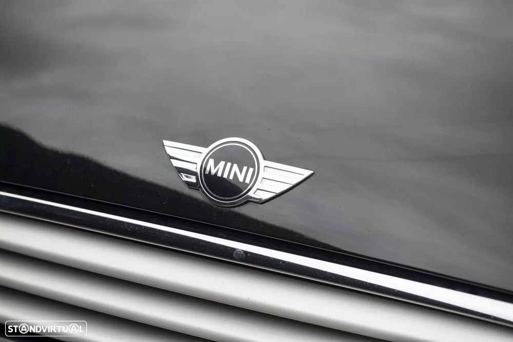 MINI 3 Portas Cooper D Auto - 9