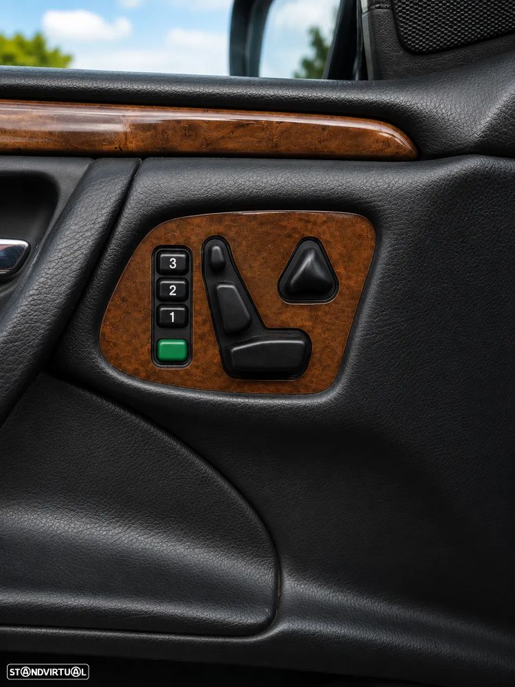 Mercedes-Benz E 270 - 11
