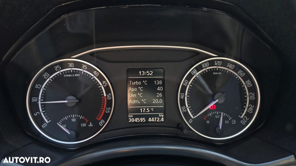 Skoda Octavia 2.0 TDI RS - 10
