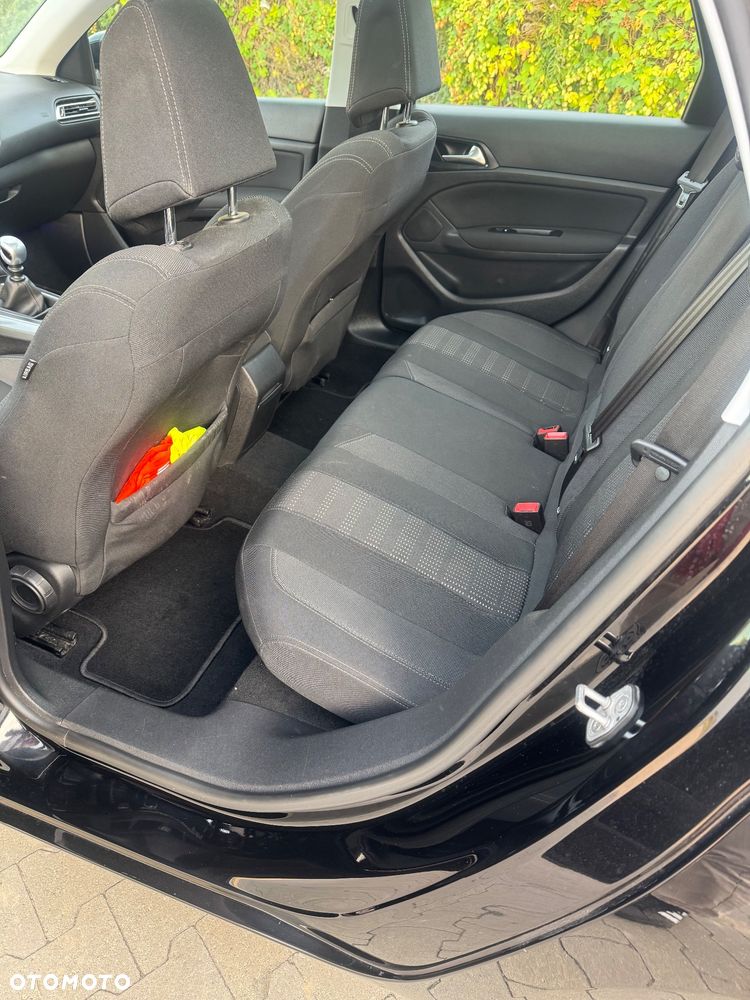 Peugeot 308 2.0 BlueHDi Allure S&S - 6