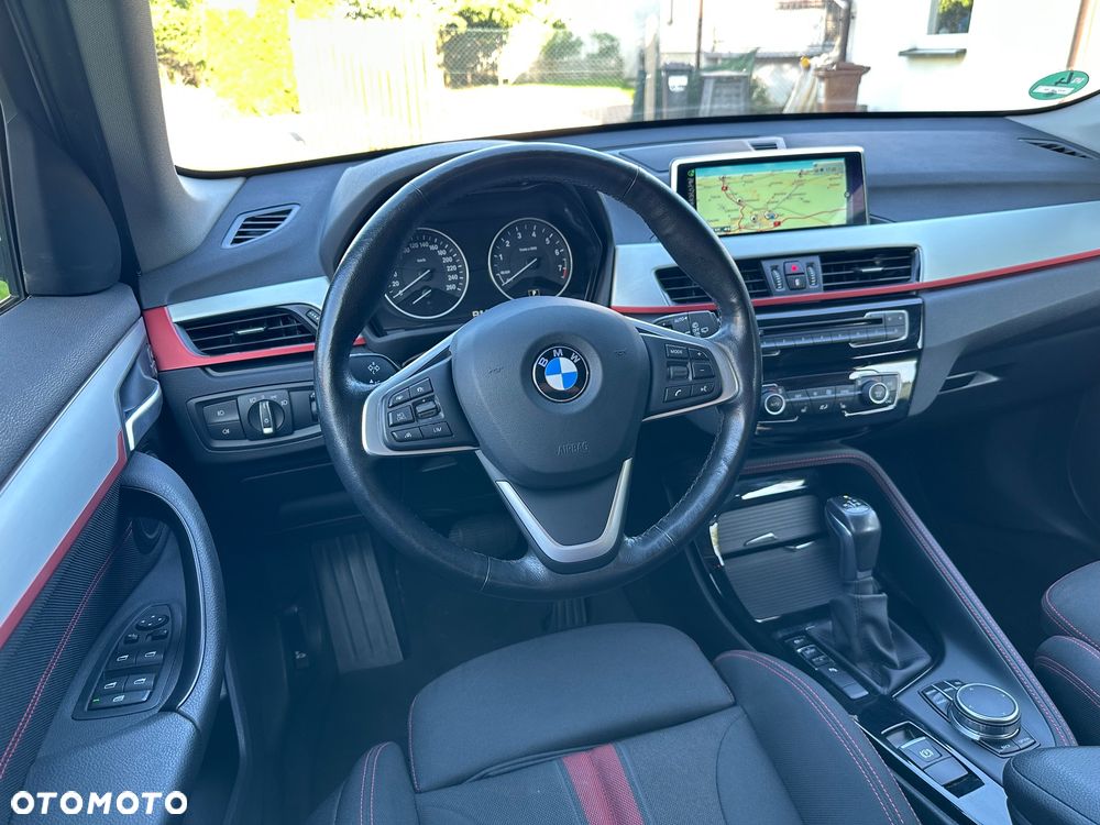 BMW X1 sDrive18i Sport Line - 11