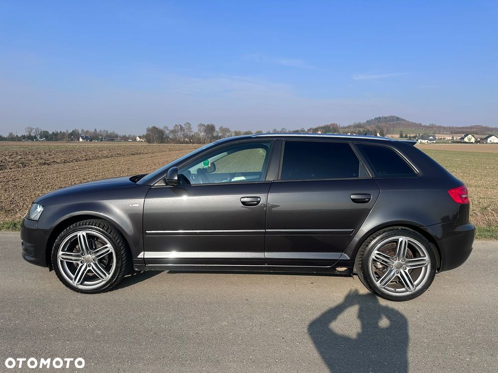 Audi A3 Sportback 2.0 TDI DPF S line Sportpaket (plus) - 6