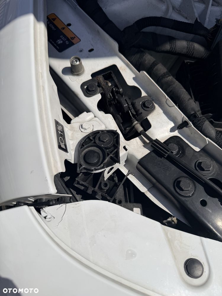 Alfa Romeo Giulia 2.0 Turbo 16V AT8 - 28