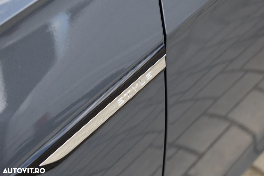 Volkswagen Golf 1.5 TSI ACT Style - 17