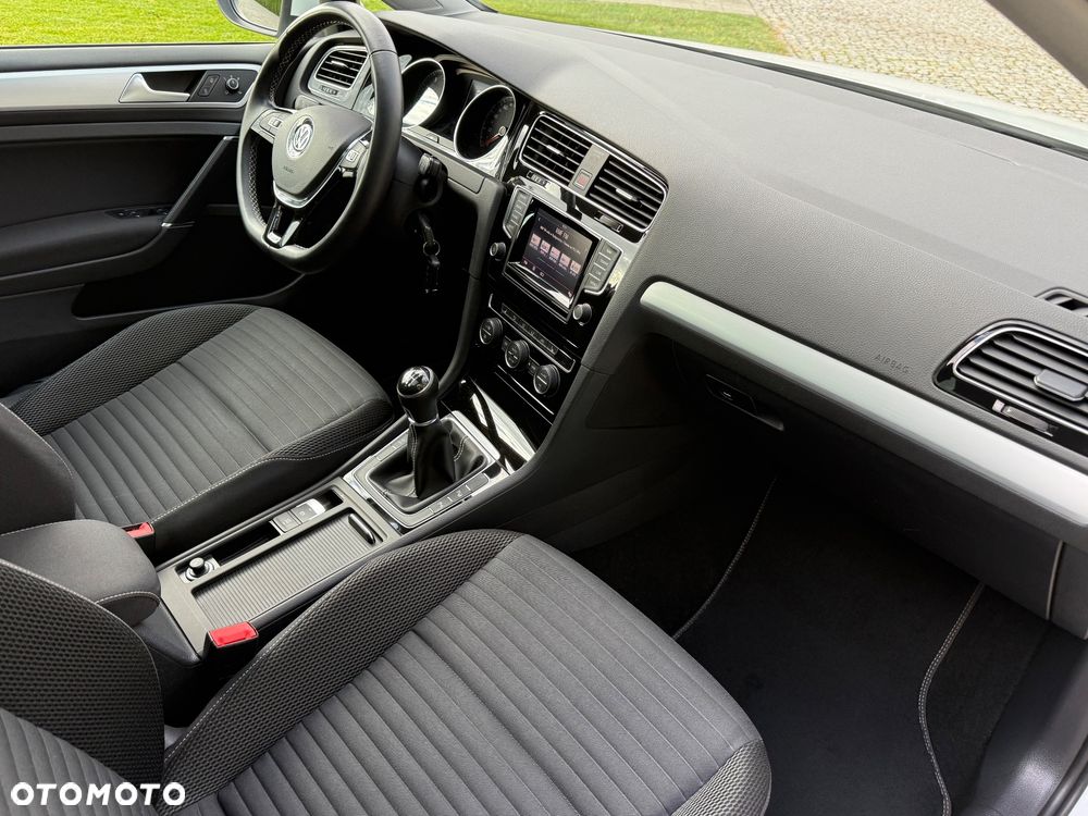 Volkswagen Golf 1.2 TSI BlueMotion Technology Cup - 14