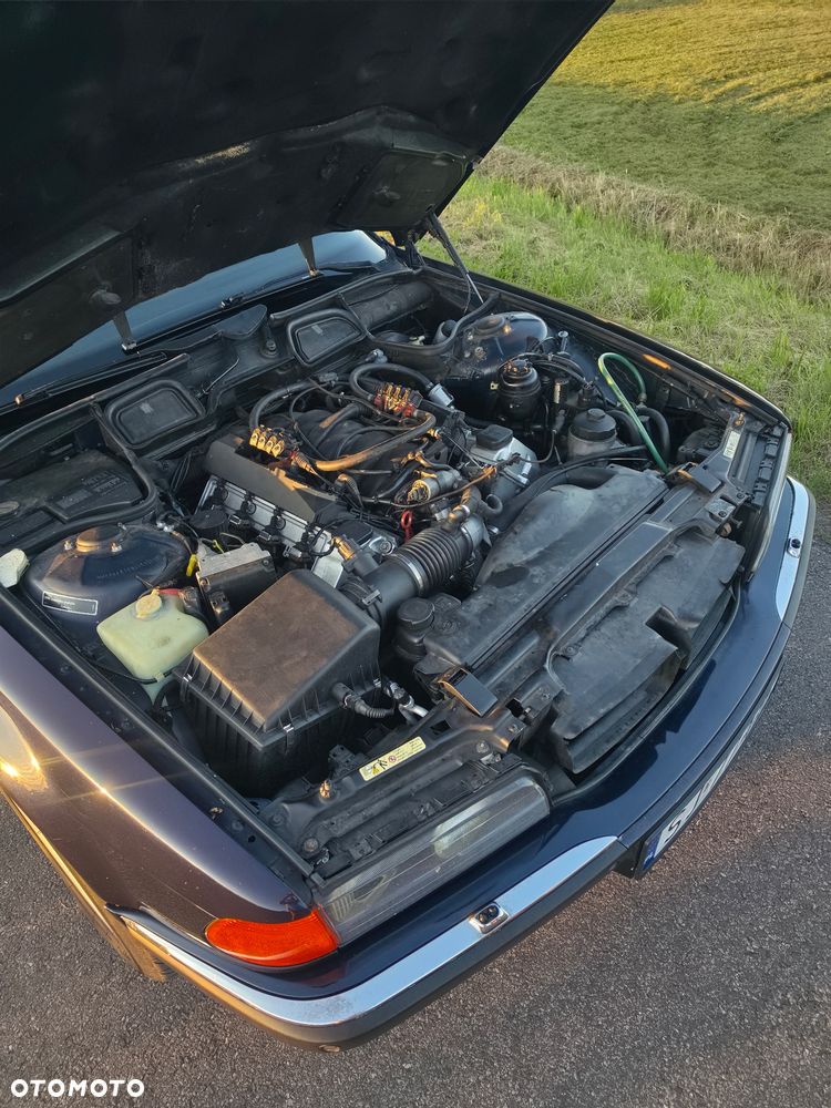 BMW Seria 7 740i - 9