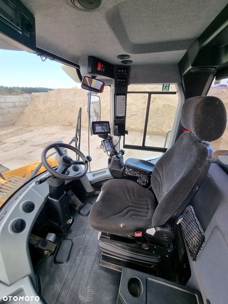 Liebherr 566 xpower - 10