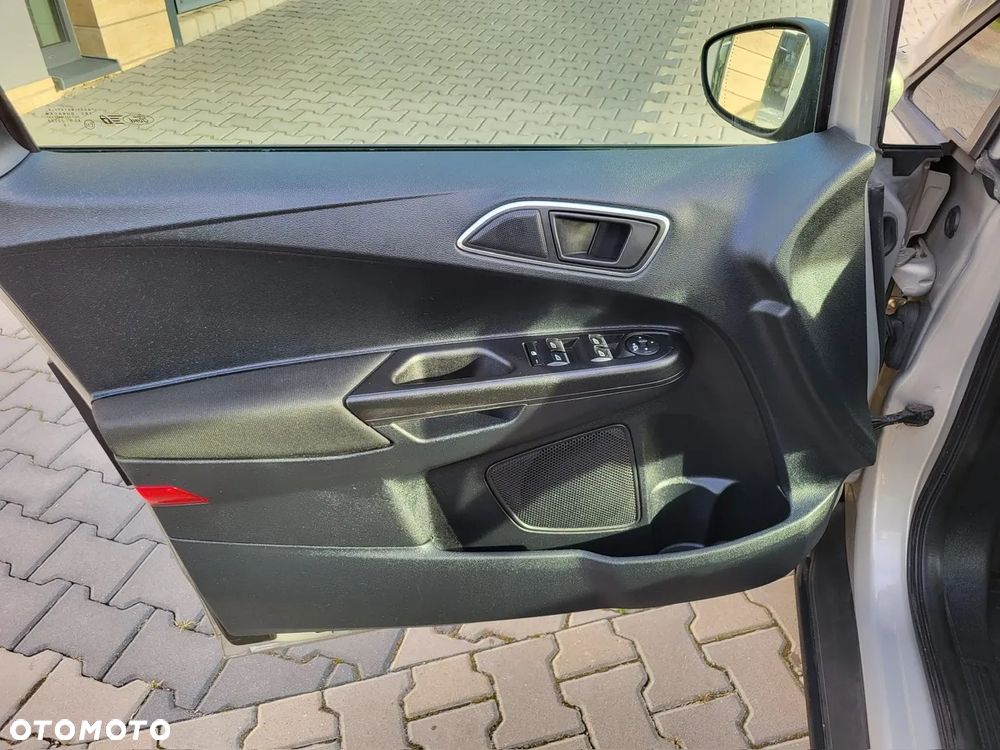 Ford B-MAX - 11
