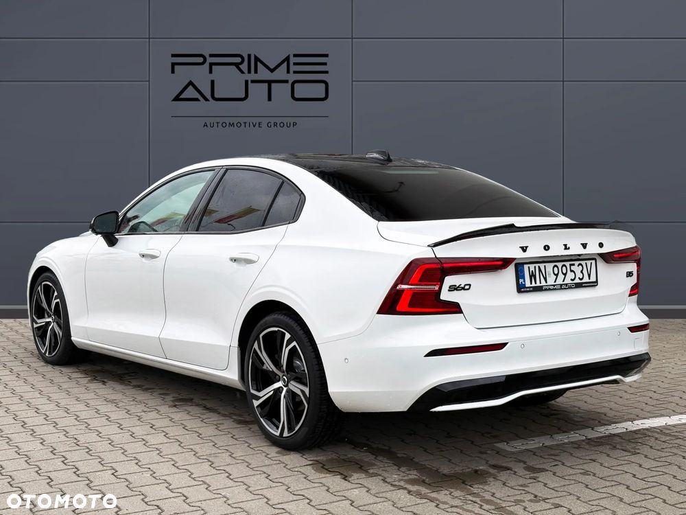 Volvo S60 B5 B AWD Plus Dark - 9