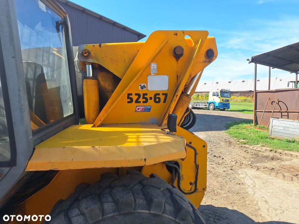 JCB 525-67 4X4 - 33