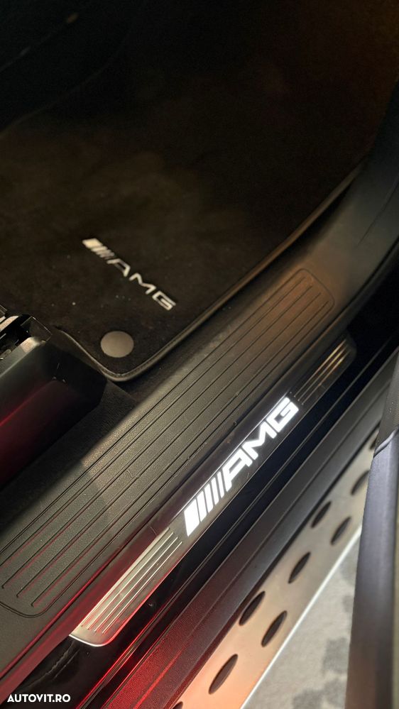 Mercedes-Benz GL 63 AMG 4MATIC AMG Speedshift Plus 7G-TRONIC - 14