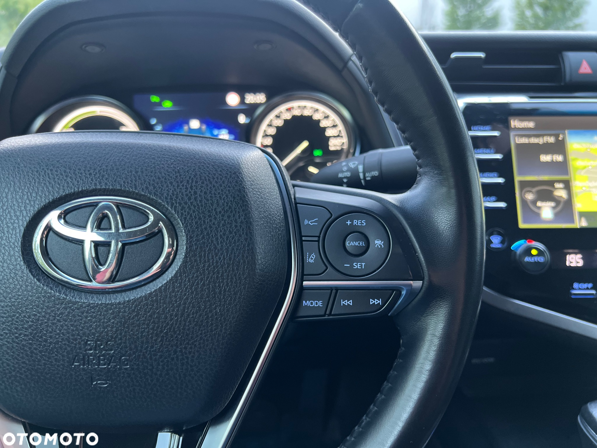 Toyota Camry 2.5 Hybrid Comfort CVT - 32