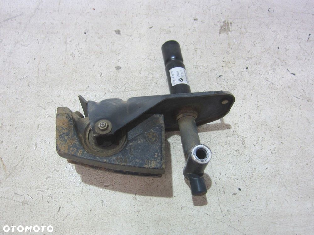 BMW E36 Z3 ABSORBER ODBÓJ ODBOJE ZDERZAKA TYLNEGO STREFA ZGNIOTU 8410751 - 9
