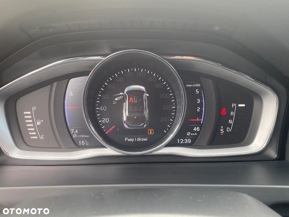 Volvo V60 D4 Drive-E R-Design Momentum - 11