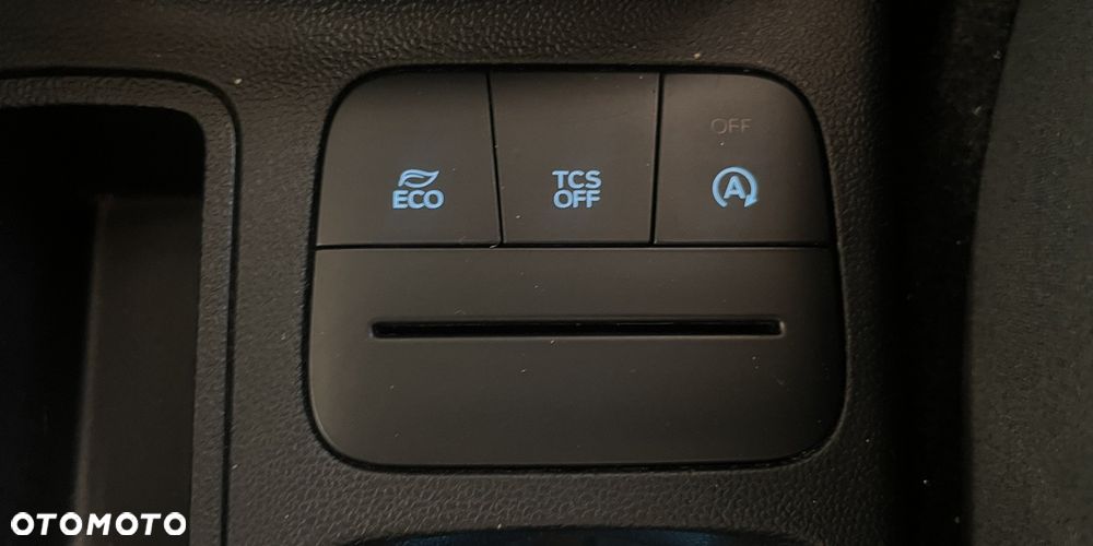 Ford Fiesta 1.0 EcoBoost S&S TITANIUM - 19