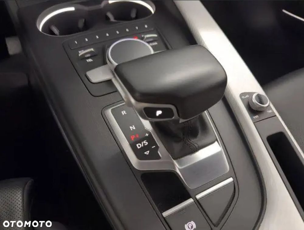 Audi A4 Limousine 45 TFSI Quattro S tronic - 18