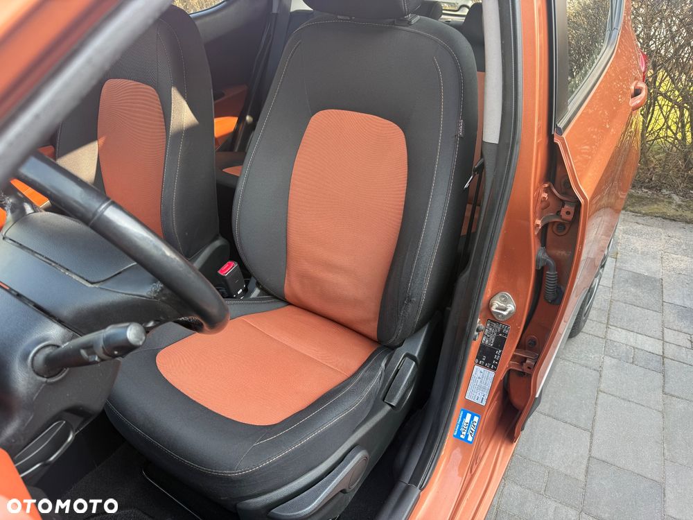 Hyundai i10 1.2 Fifa World Cup Edition - 14