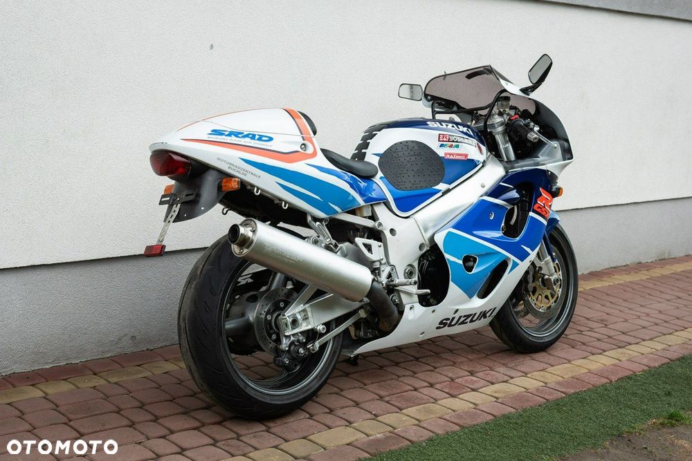 Suzuki GSX-R - 4