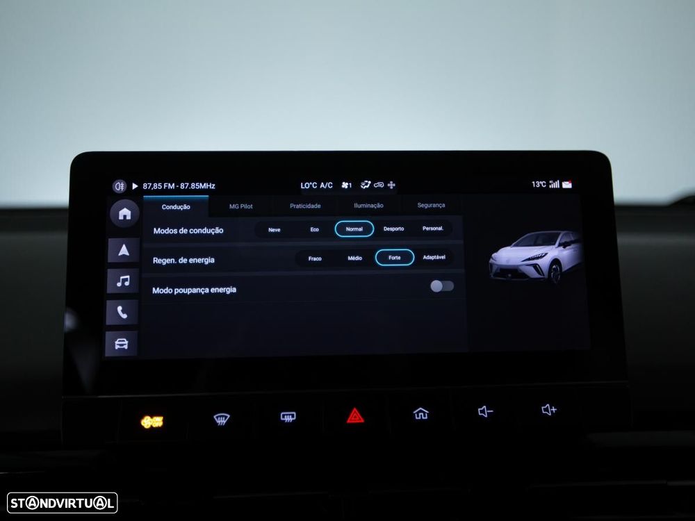 MG MG4 64 kWh Luxury - 26