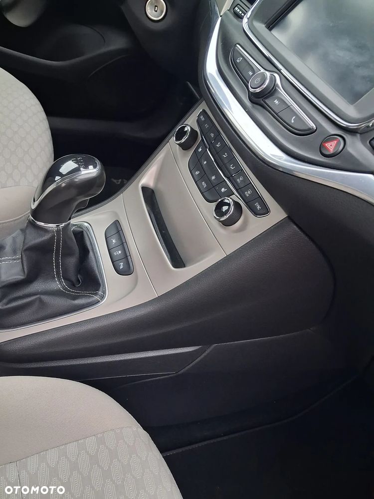 Opel Astra - 9