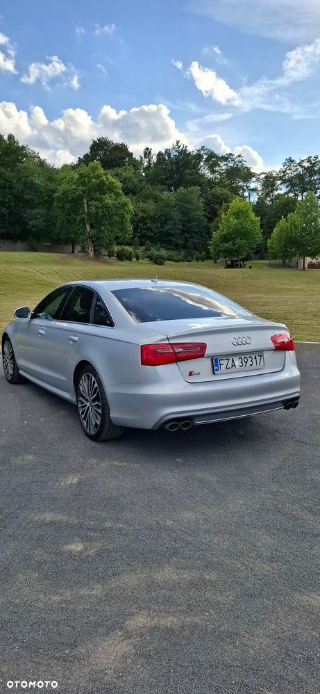 Audi A6 - 4