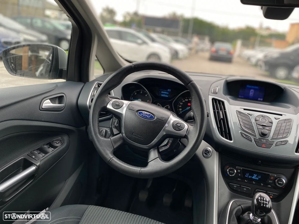 Ford Grand C-Max 1.6 TDCi Titanium - 18