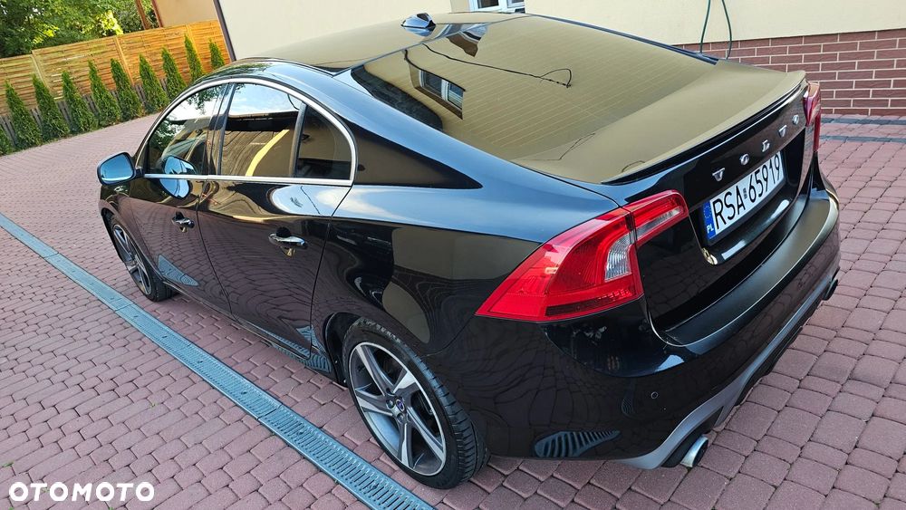 Volvo S60 T3 R-Design Summum - 6