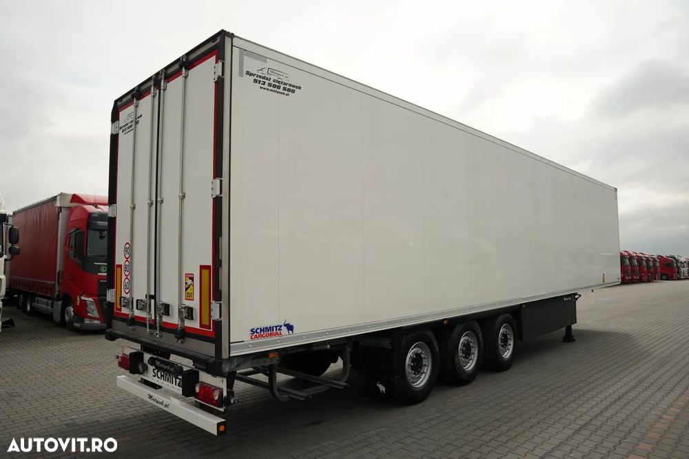 Schmitz Cargobull CAMION FRIGORIFER / TRANSPORT MAXIMA 1300 / AXĂ RIDICATĂ / COȘ PENTRU PALEȚI - 8