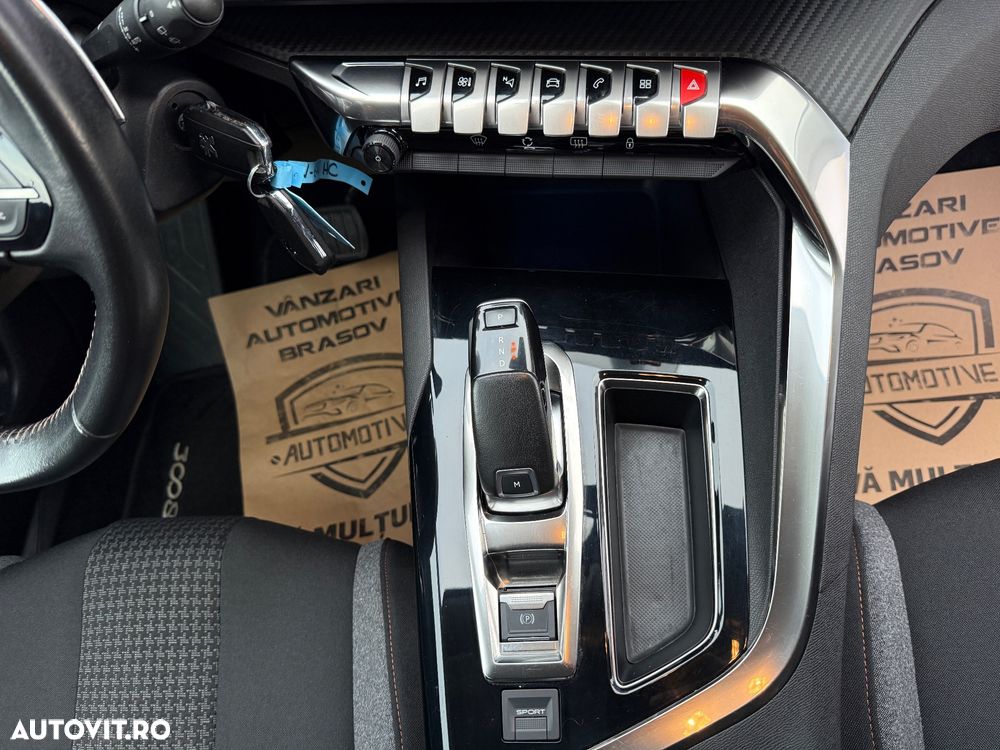 Peugeot 3008 1.2 PureTech 130 EAT8 Allure Pack - 21