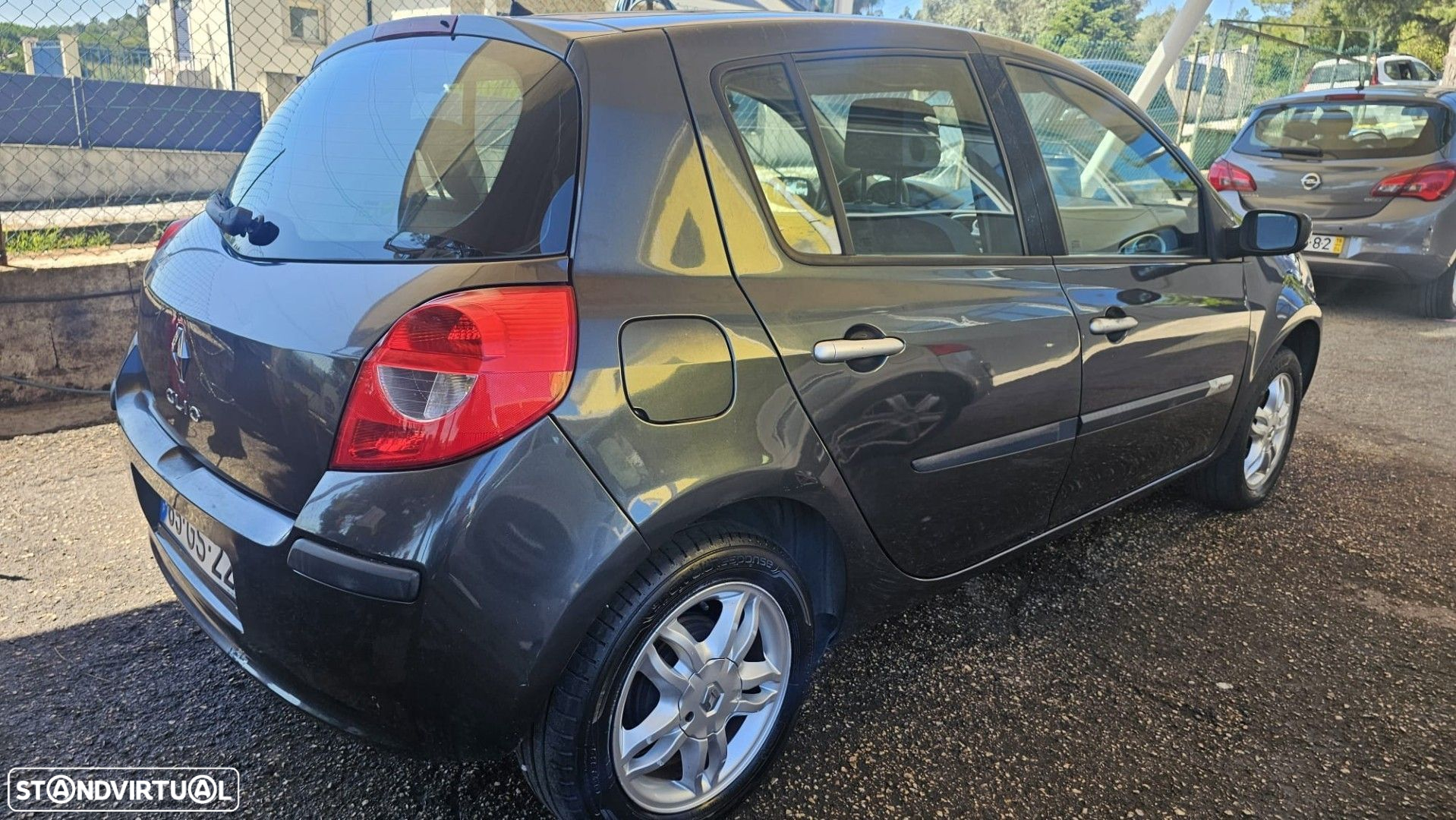 Renault Clio 1.2 16V Rip Curl II - 3