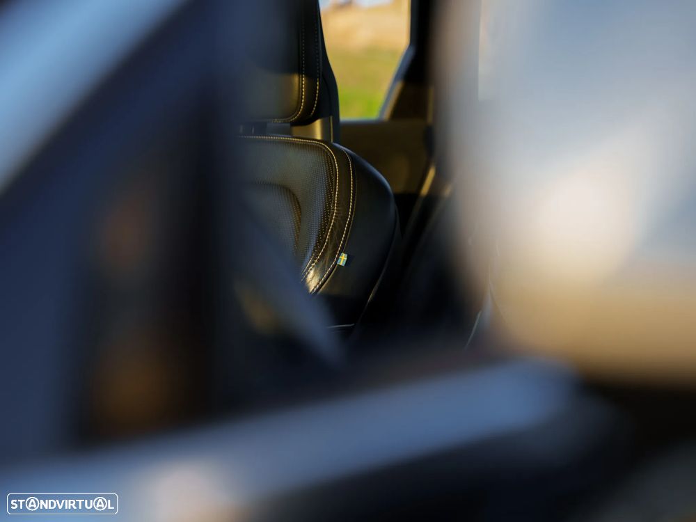 Volvo V90 2.0 D4 Momentum Geartronic - 6