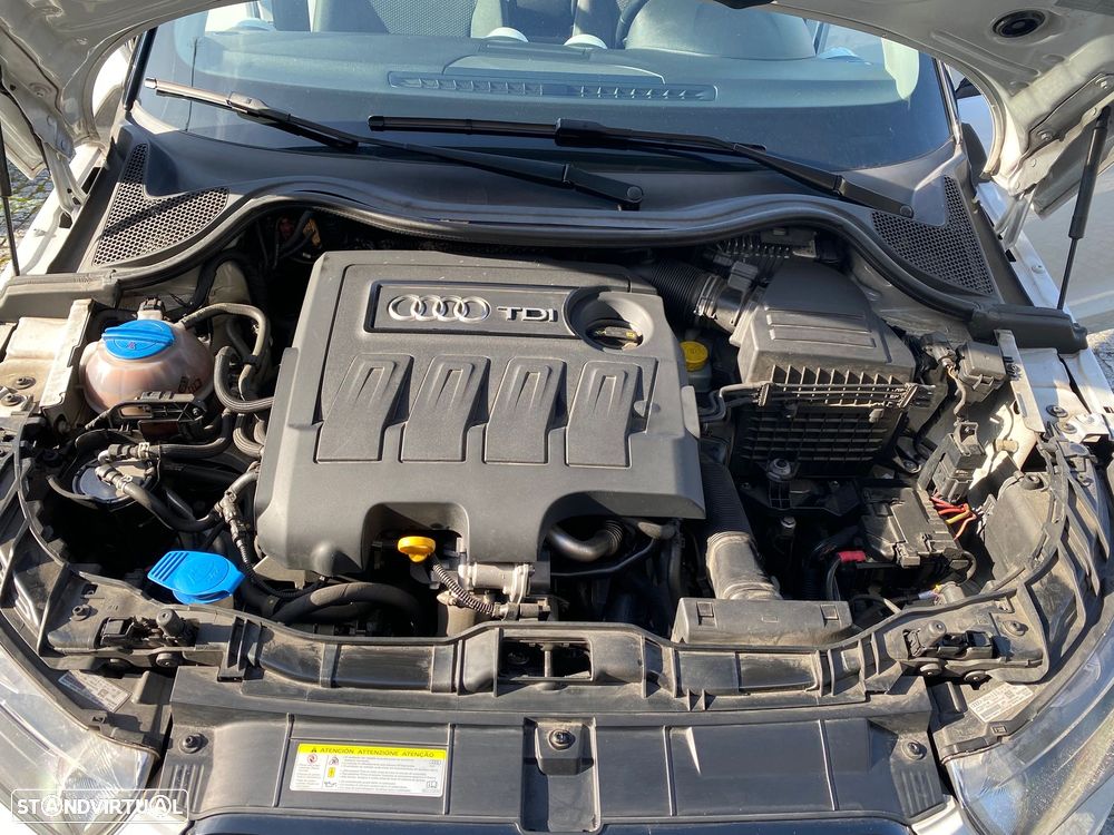 Audi A1 Sportback 1.6 TDI S-line - 24