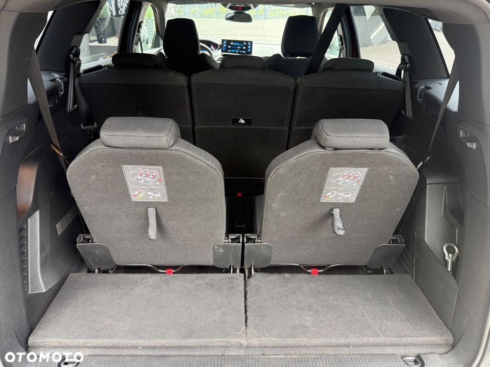 Peugeot 5008 - 25