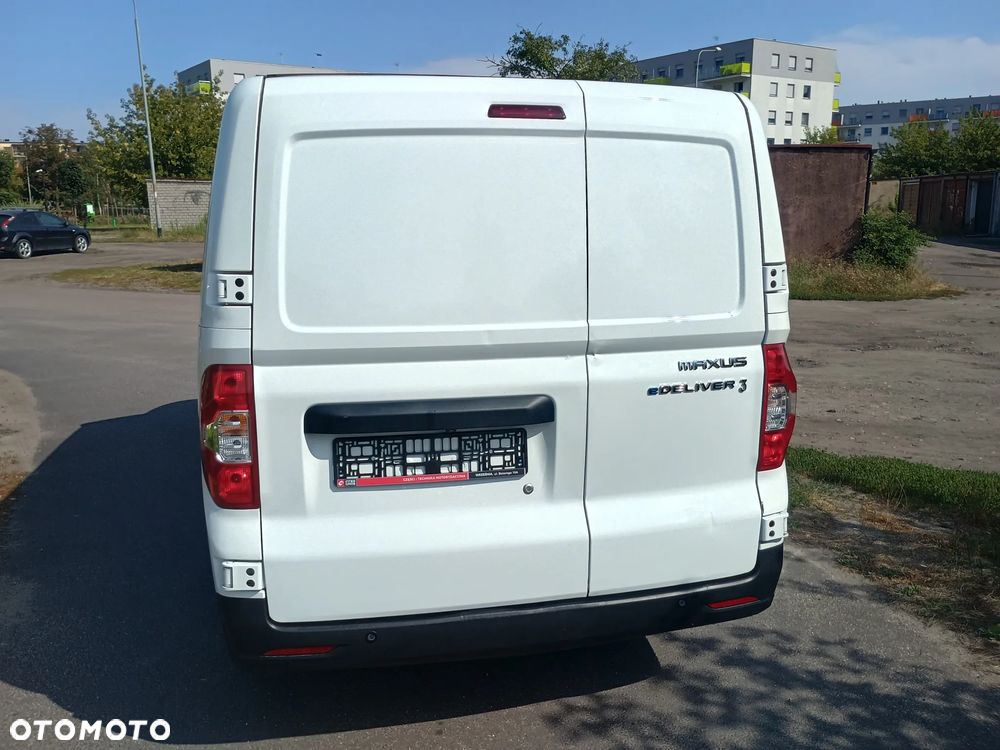 Maxus E-DELIVER 3 - 8