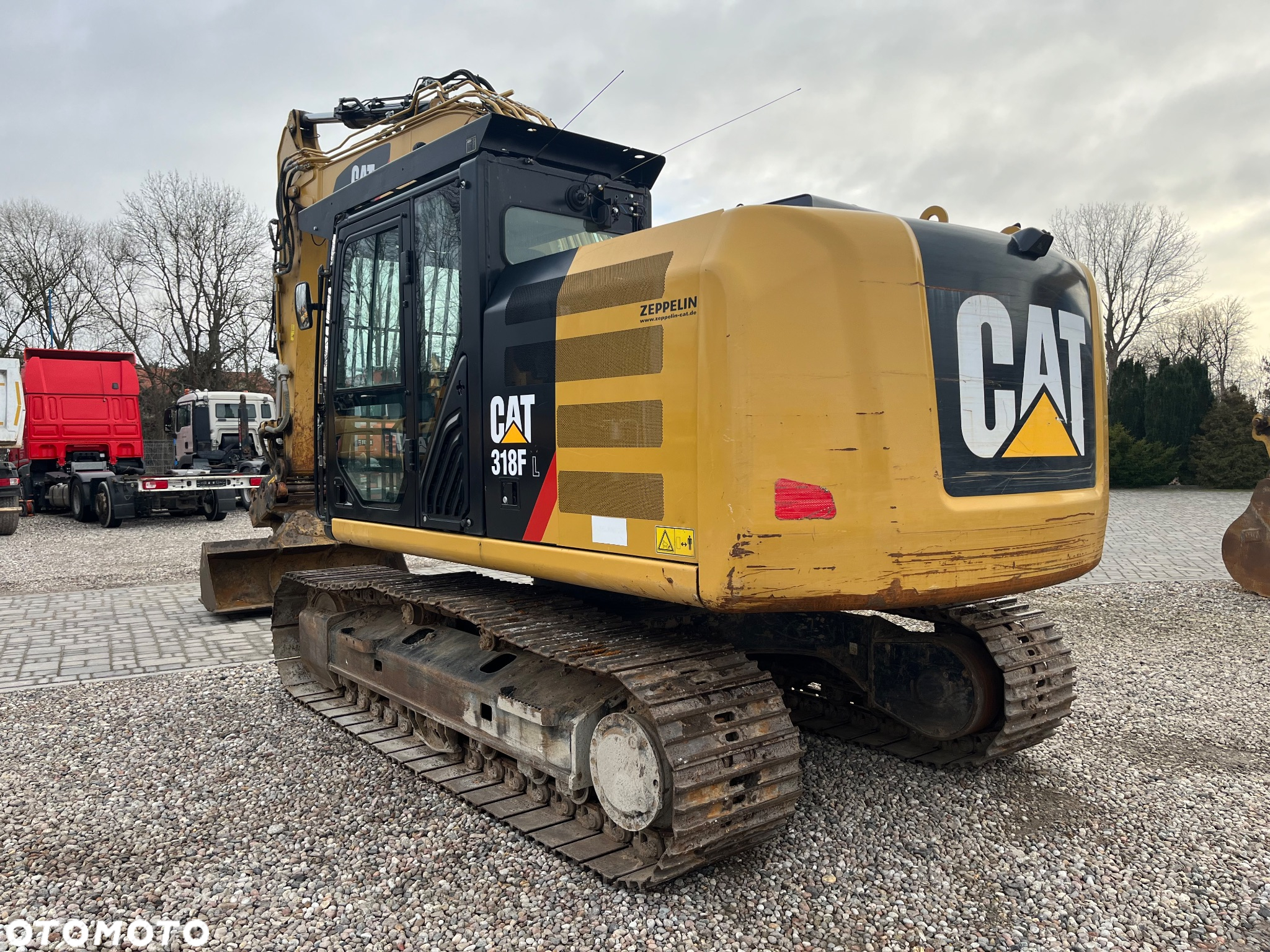 Caterpillar 318FL - 12