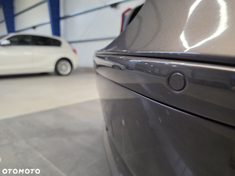 BMW Seria 1 118i - 22