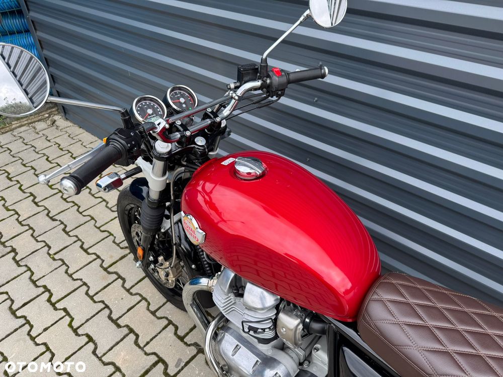 Royal Enfield Interceptor - 8