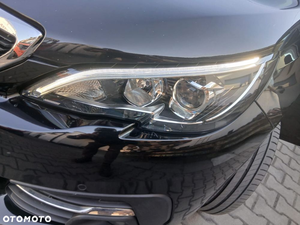 Peugeot 308 1.5 BlueHDi Allure Pack S&S EAT8 - 35