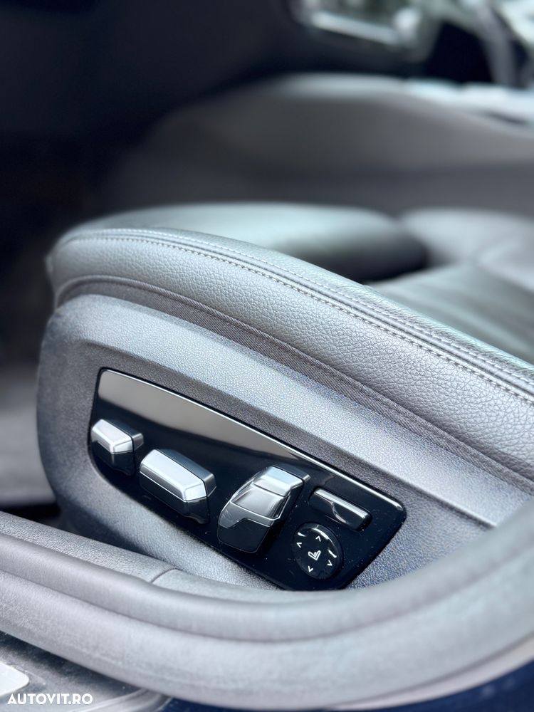 BMW Seria 5 520i AT - 16