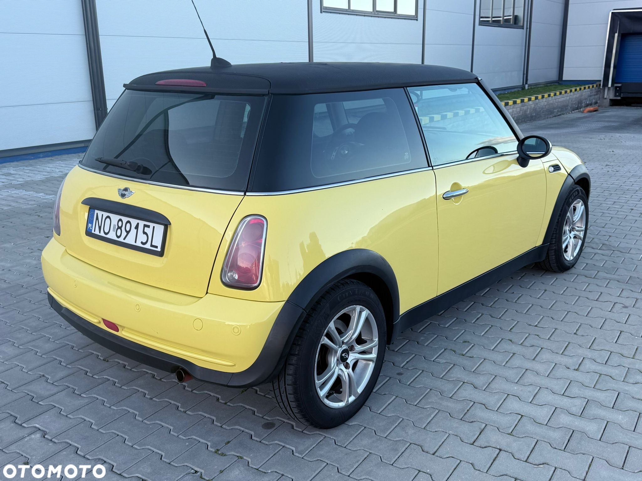 MINI ONE Standard - 4